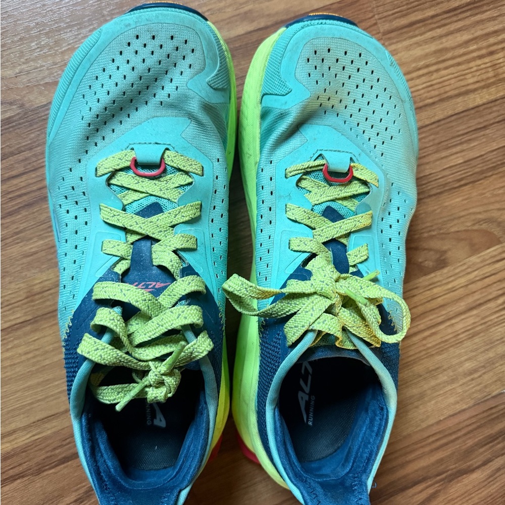 Altra Olympus 6 Women’s